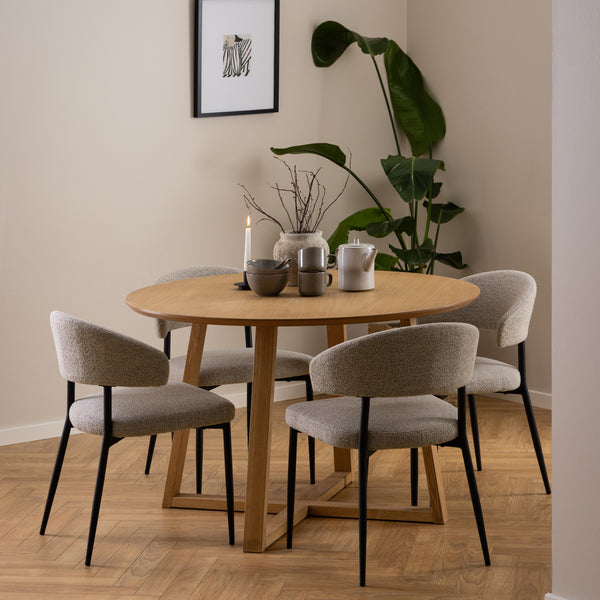 Malika Round Dining Table in Oak